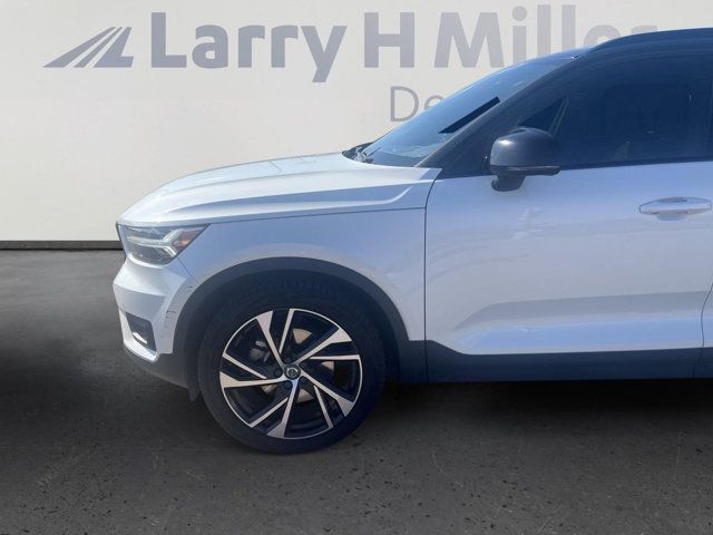 2021 Volvo XC40 R-Design