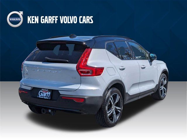 2021 Volvo XC40 R-Design