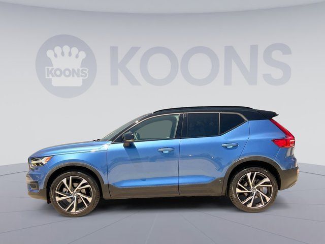 2021 Volvo XC40 R-Design