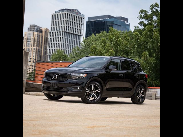 2021 Volvo XC40 R-Design