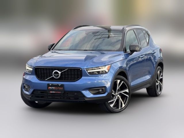 2021 Volvo XC40 R-Design