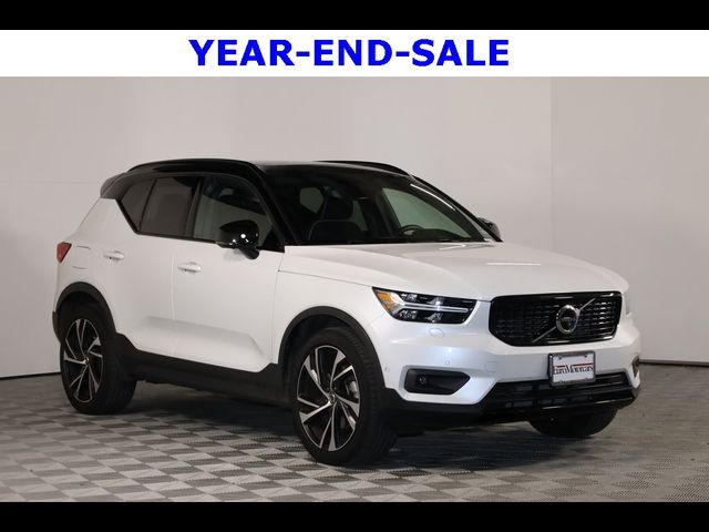 2021 Volvo XC40 R-Design