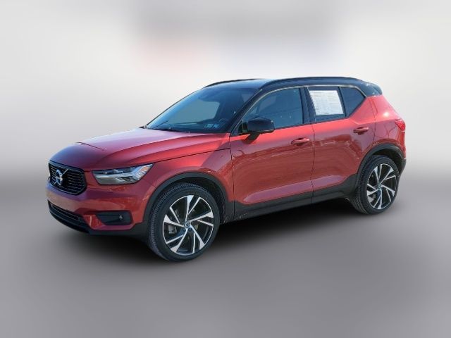 2021 Volvo XC40 R-Design