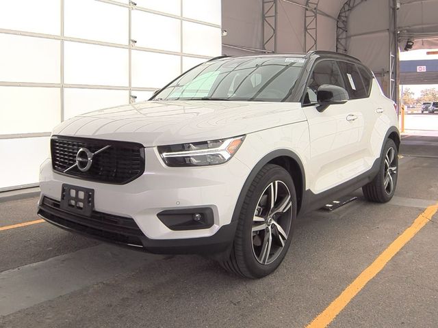 2021 Volvo XC40 R-Design