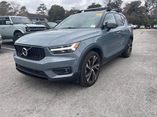 2021 Volvo XC40 R-Design