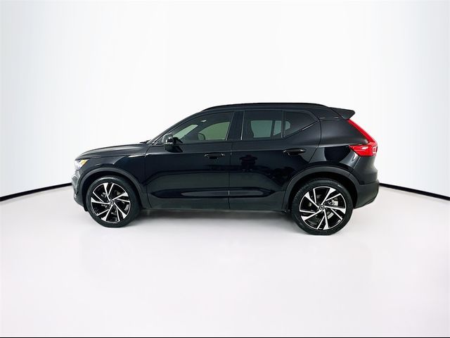 2021 Volvo XC40 R-Design