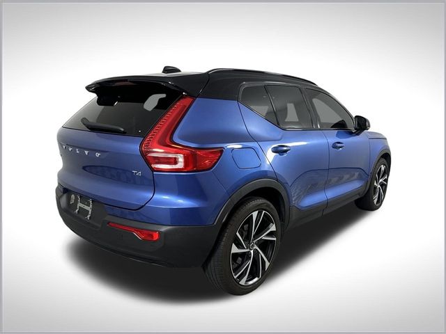 2021 Volvo XC40 R-Design