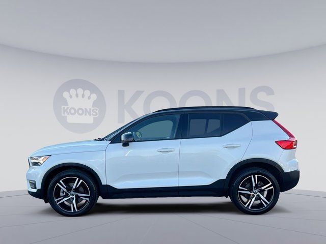 2021 Volvo XC40 R-Design