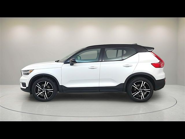 2021 Volvo XC40 R-Design