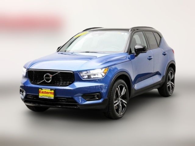 2021 Volvo XC40 R-Design