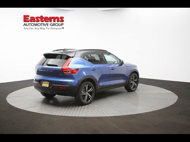 2021 Volvo XC40 R-Design