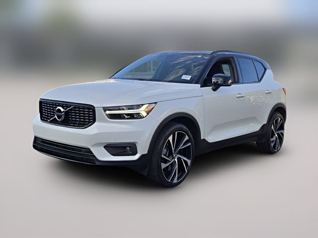 2021 Volvo XC40 R-Design