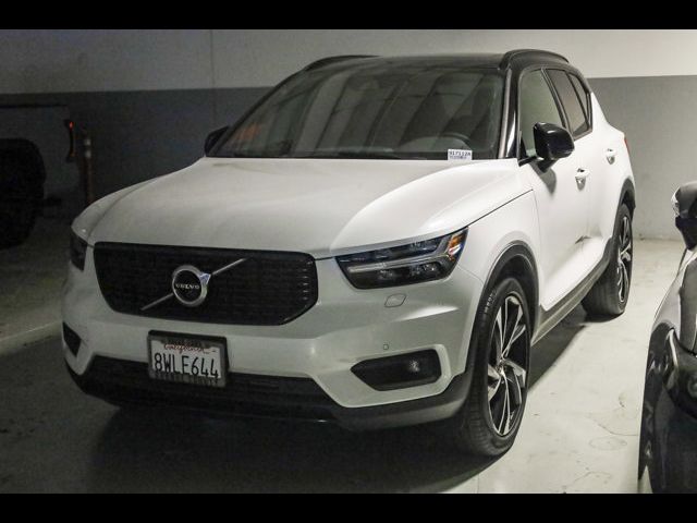 2021 Volvo XC40 R-Design