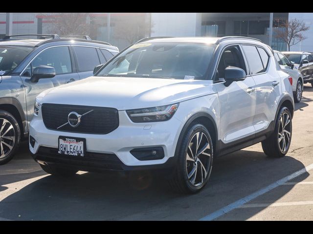 2021 Volvo XC40 R-Design