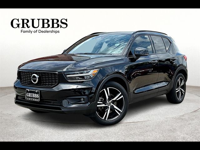 2021 Volvo XC40 R-Design