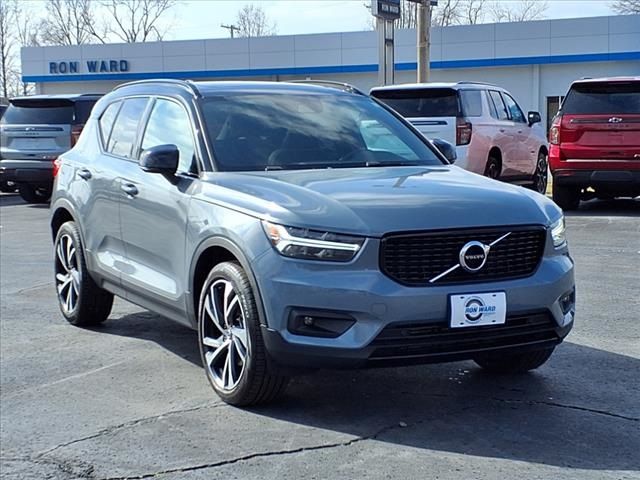 2021 Volvo XC40 R-Design