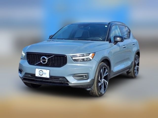 2021 Volvo XC40 R-Design