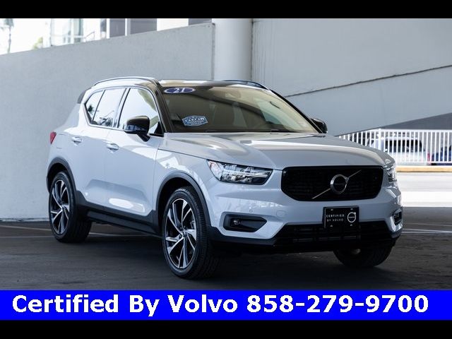 2021 Volvo XC40 R-Design