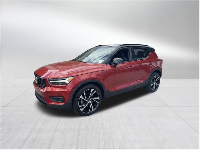 2021 Volvo XC40 R-Design