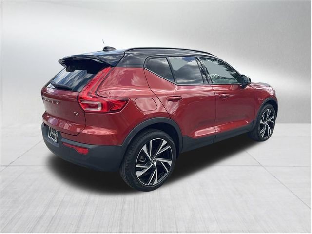 2021 Volvo XC40 R-Design