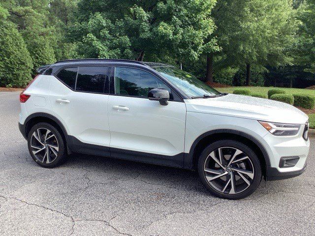 2021 Volvo XC40 R-Design