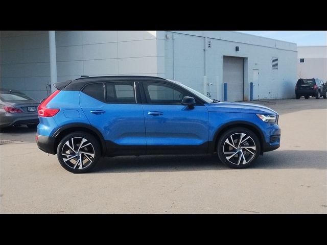 2021 Volvo XC40 R-Design