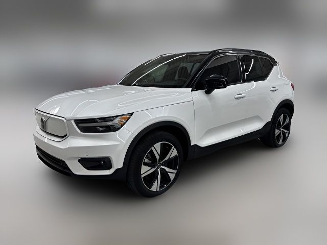 2021 Volvo XC40 Base