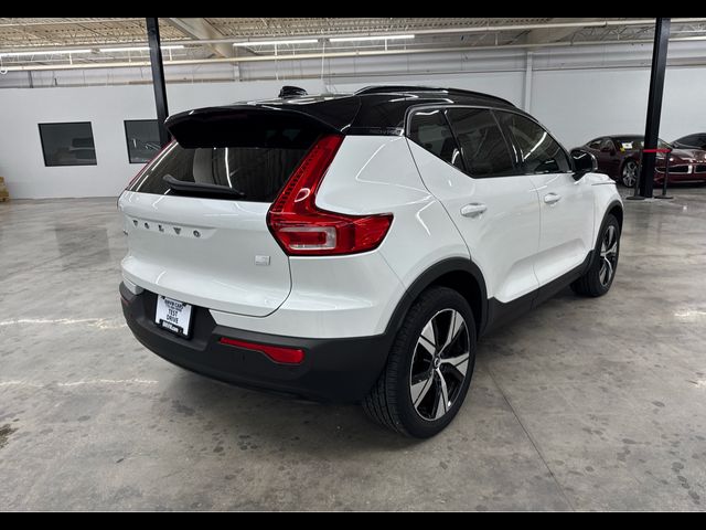 2021 Volvo XC40 Base