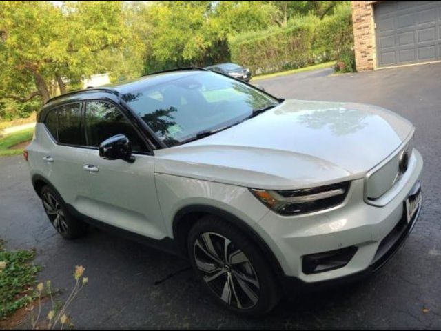 2021 Volvo XC40 Base