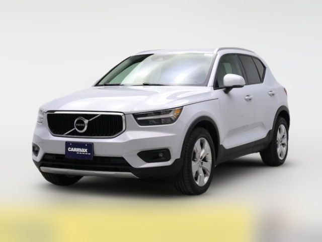 2021 Volvo XC40 Momentum