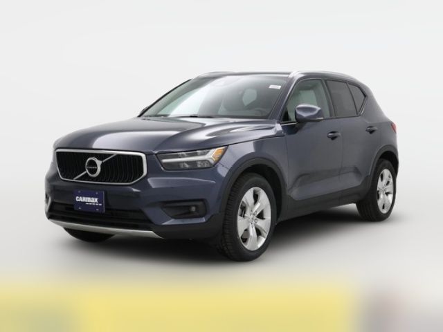 2021 Volvo XC40 Momentum