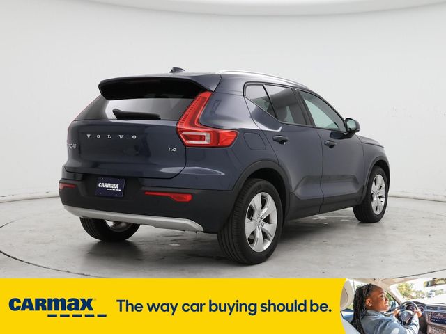 2021 Volvo XC40 Momentum