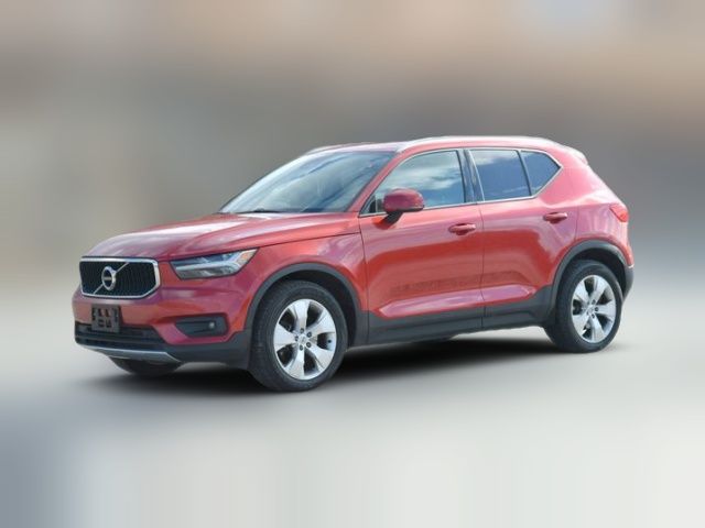 2021 Volvo XC40 Momentum