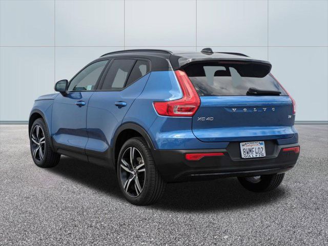 2021 Volvo XC40 R-Design