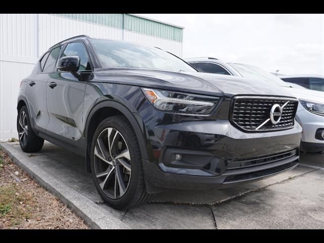 2021 Volvo XC40 R-Design