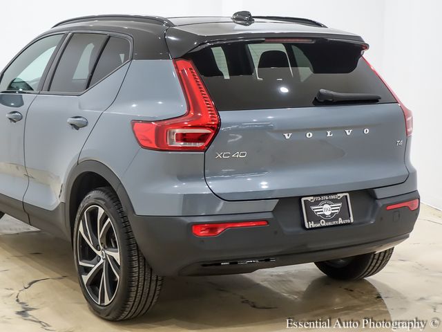 2021 Volvo XC40 R-Design