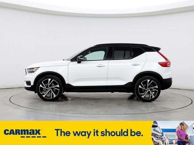 2021 Volvo XC40 R-Design