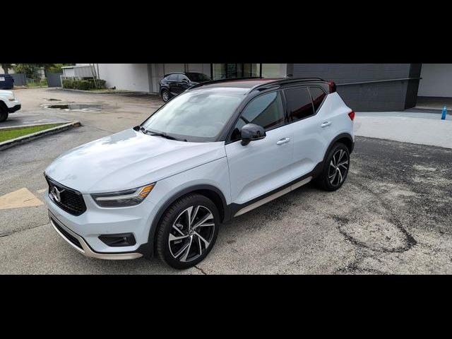 2021 Volvo XC40 R-Design