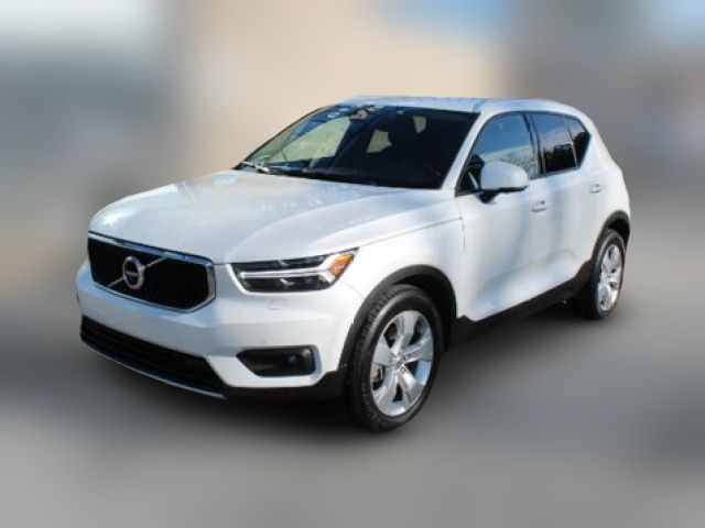 2021 Volvo XC40 Momentum