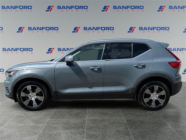 2021 Volvo XC40 Inscription