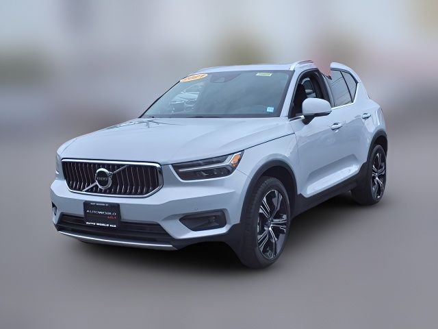 2021 Volvo XC40 Inscription