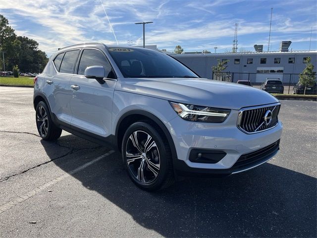 2021 Volvo XC40 Inscription