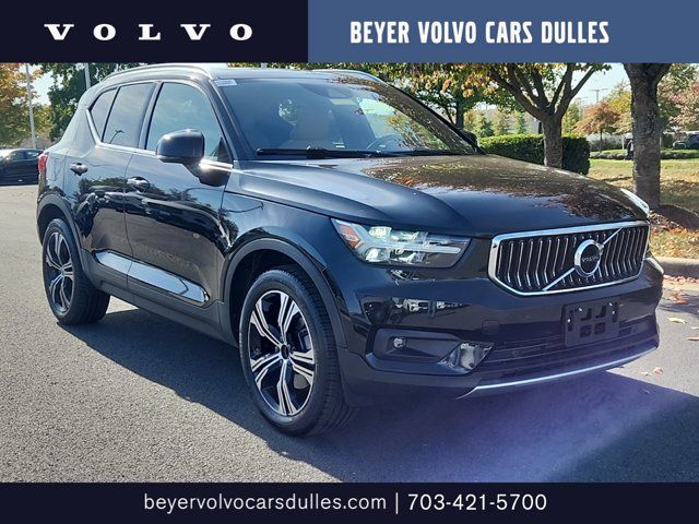 2021 Volvo XC40 Inscription