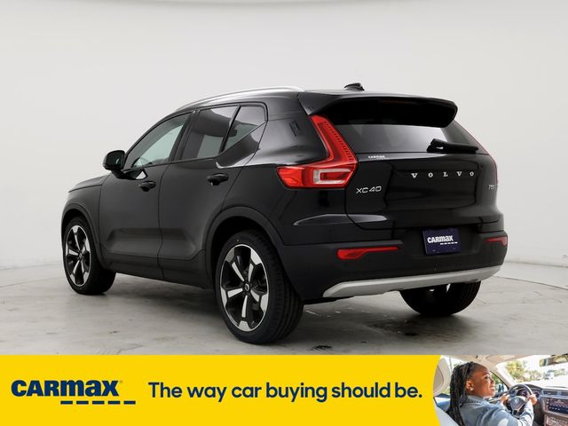 2021 Volvo XC40 Momentum