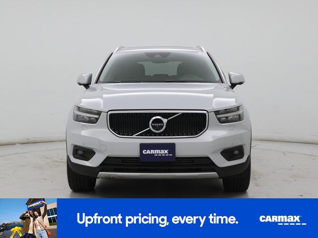 2021 Volvo XC40 Momentum