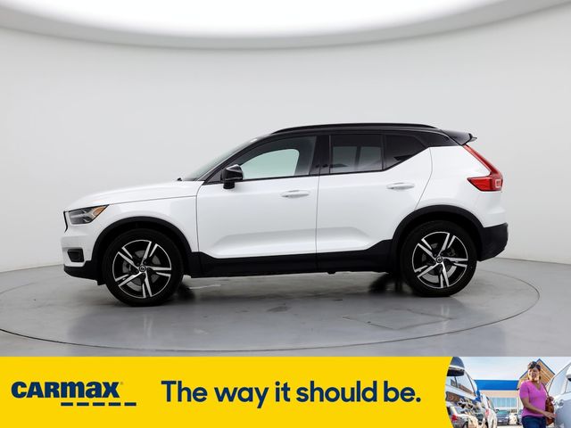 2021 Volvo XC40 R-Design