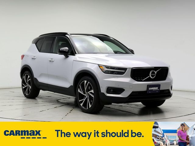 2021 Volvo XC40 R-Design