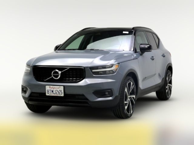 2021 Volvo XC40 R-Design