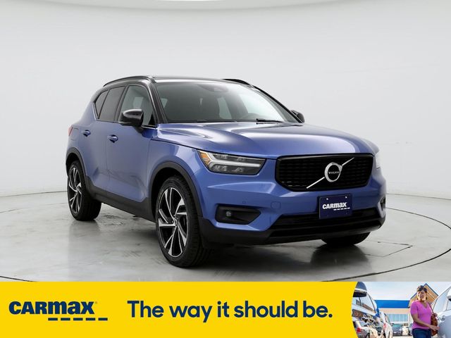 2021 Volvo XC40 R-Design