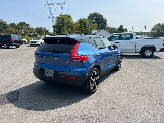 2021 Volvo XC40 R-Design